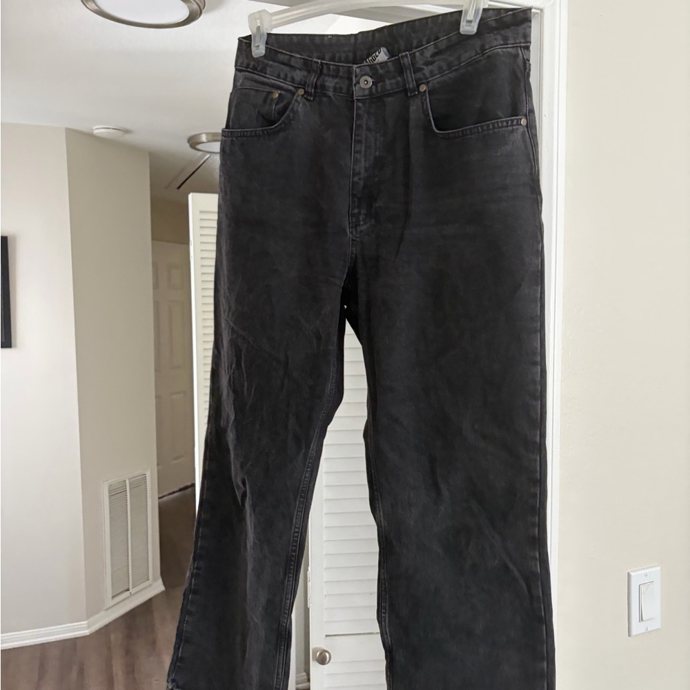 Relaxed Fit Black Jeans - Comfortable Everyday Style